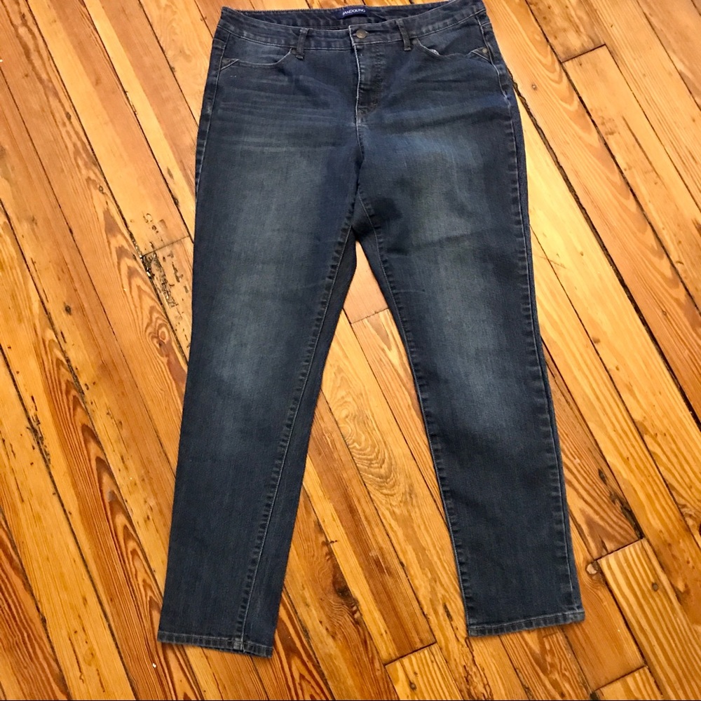 Bandolino Karyn Boyfriend Jeans in Size 12